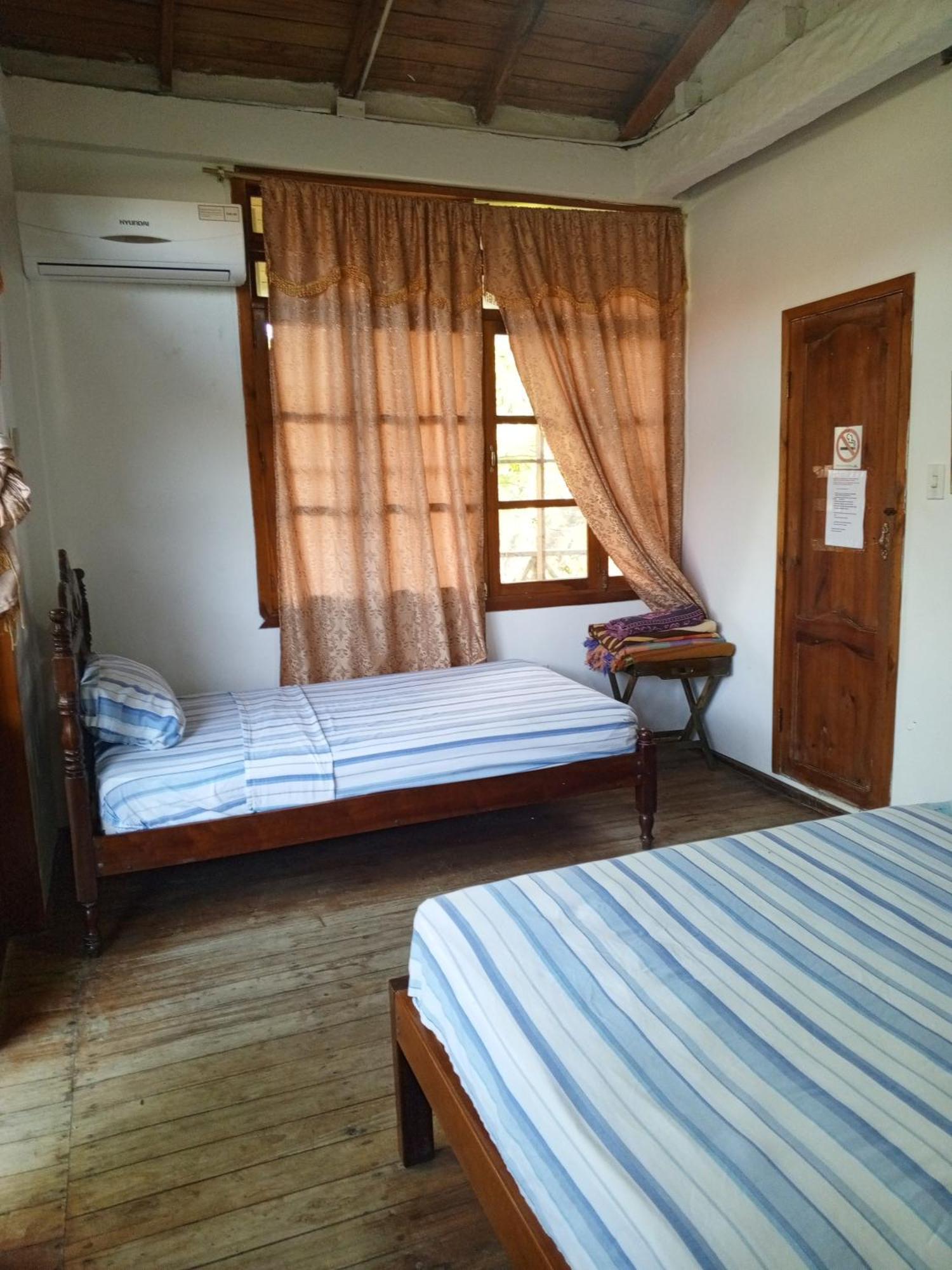Bed And Breakfast Puerto Lopez Exterior photo